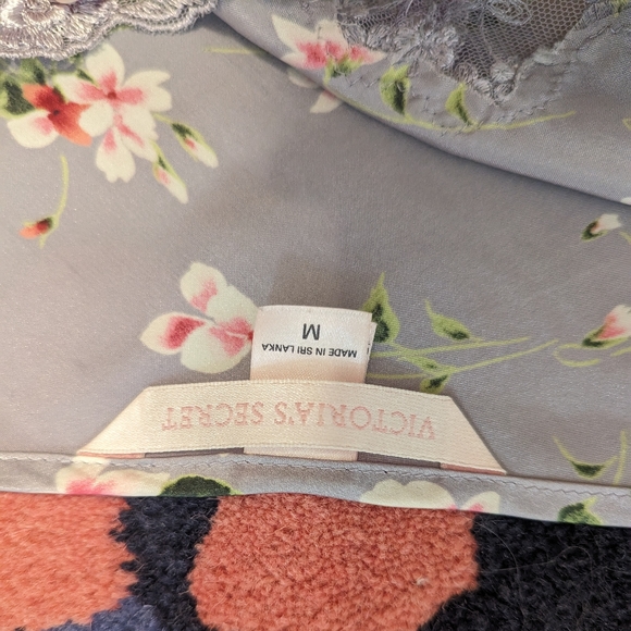 Victoria's Secret Mini Floral Satin and Lace Chemise in pale lavender Medium - Picture 9 of 9